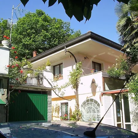 Bed & Breakfast Casa Vacanze Madonna Della Neve Stresa