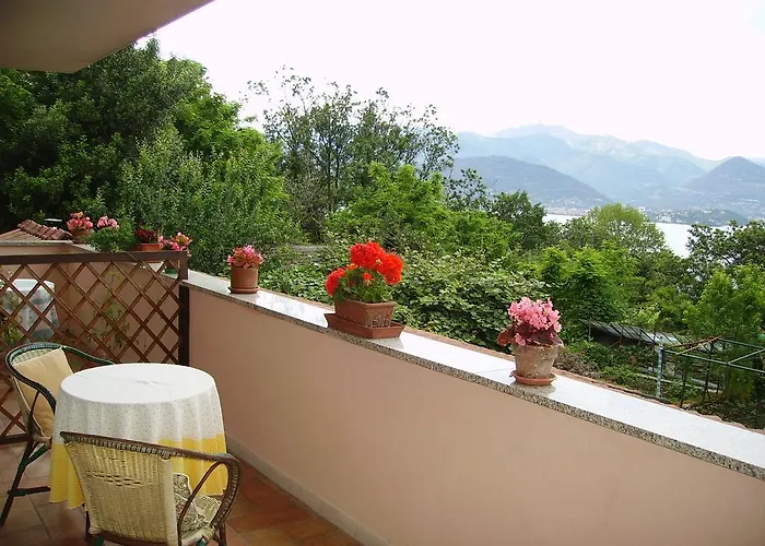 Madonna Della Neve Couette-café Stresa